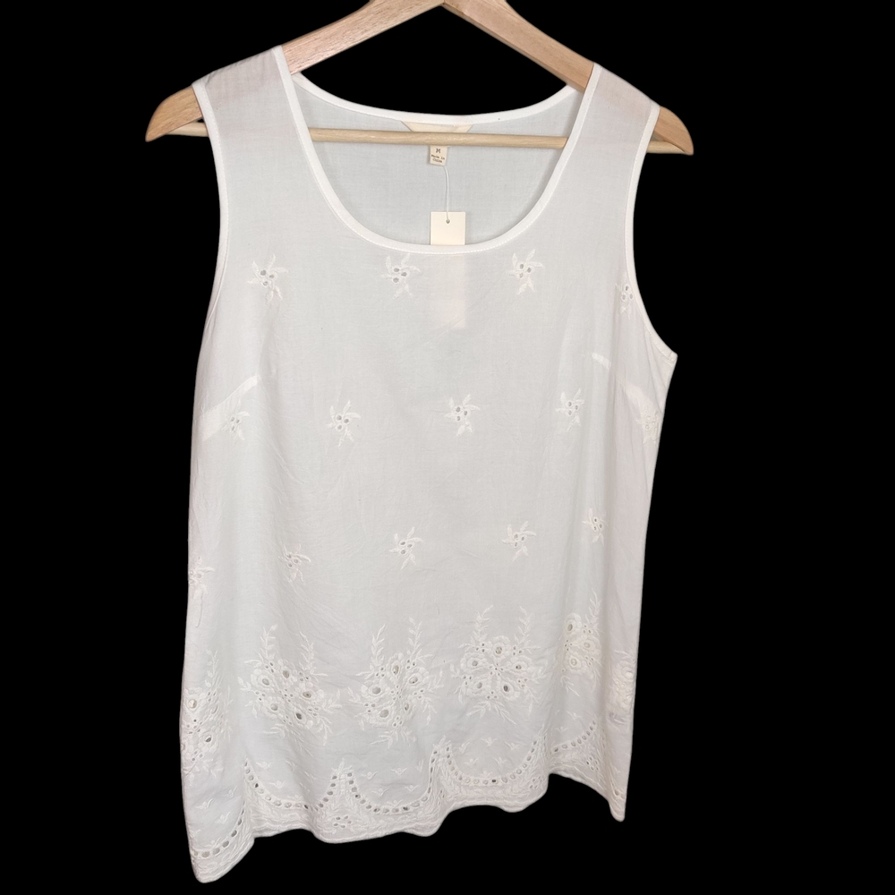 Adiva White Embroidered Sleeveless Tank, Medium